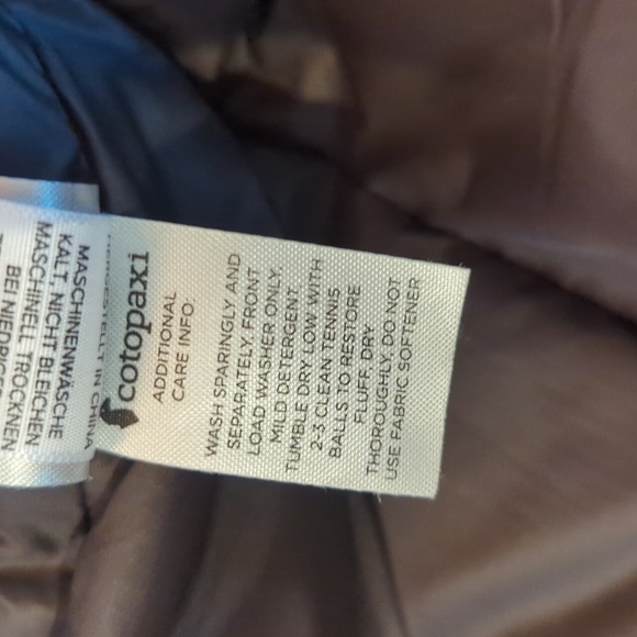 Barely worn winter coat - Picture 16 of 16